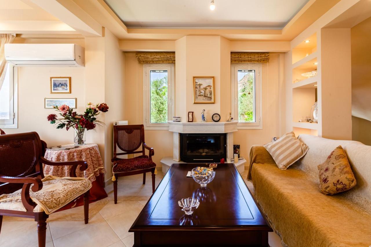 Verga Majestic Sunsets - Elegant & Secluded Retreat Kalamata Esterno foto