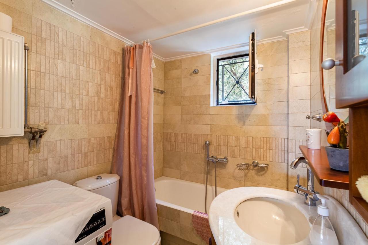 Verga Majestic Sunsets - Elegant & Secluded Retreat Kalamata Esterno foto